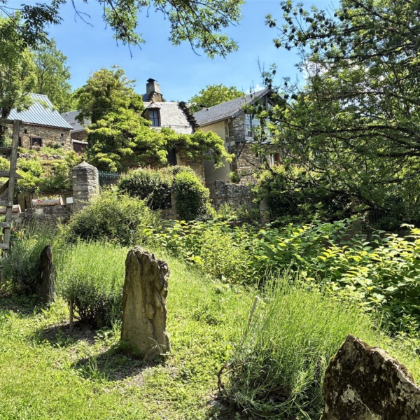 Jardin et maisons anciennes