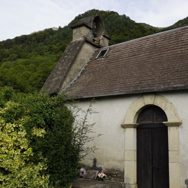 Chapelle et cimetière